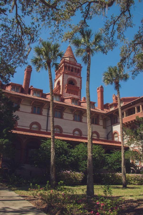 Updated Early 1900S 2Br Cottage Walking Distance To Downtown With Onsite Parking St. Augustine Kültér fotó