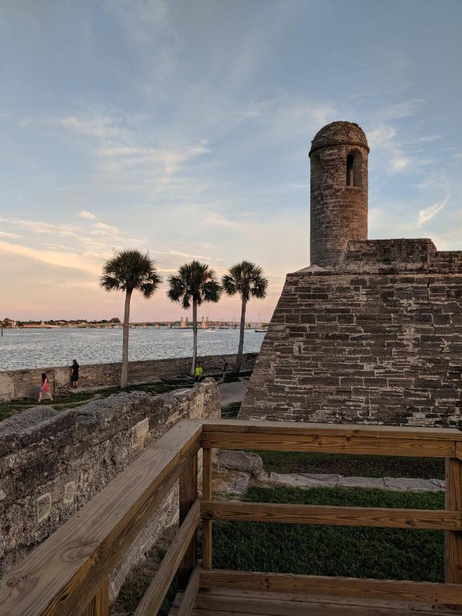 Updated Early 1900S 2Br Cottage Walking Distance To Downtown With Onsite Parking St. Augustine Kültér fotó